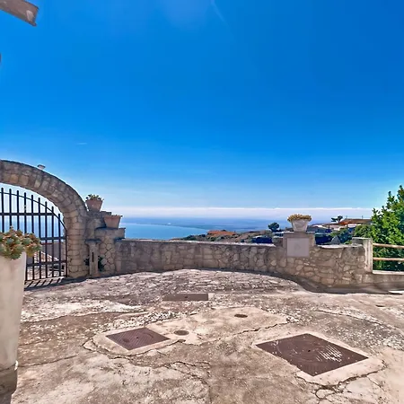 Al Torrione 1 Apartment *