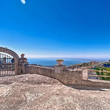 Al Torrione 1 Apartment *