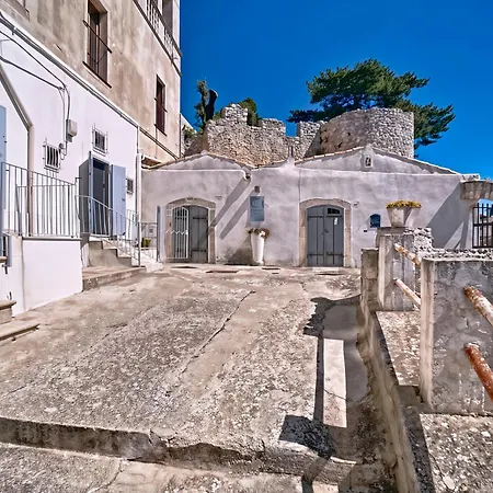 شقة Al Torrione 1 Monte SantʼAngelo